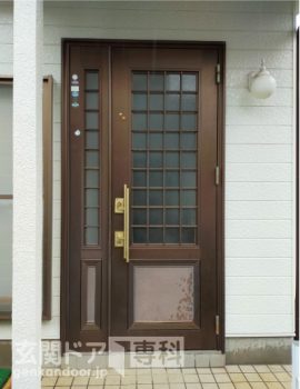 船橋市前原東玄関ドアリモデル　色あせて古めかしい印象のドア