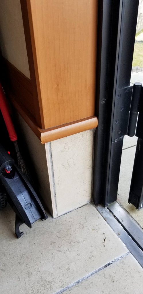 勝浦市興津久保山台で交換した玄関ドアはリクシルのS型ハンドルでタッチキー　室内側