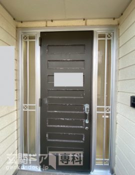 神奈川県藤沢市辻堂玄関ドア　色むらがひどくなってきた木製ドア