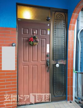 神奈川県横浜市磯子区森玄関ドア　ランマを無くしてとにかく明るい色のドアに交換