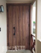 埼玉県さいたま市緑区馬場玄関ドア　細い両袖枠を親子ドアで交換